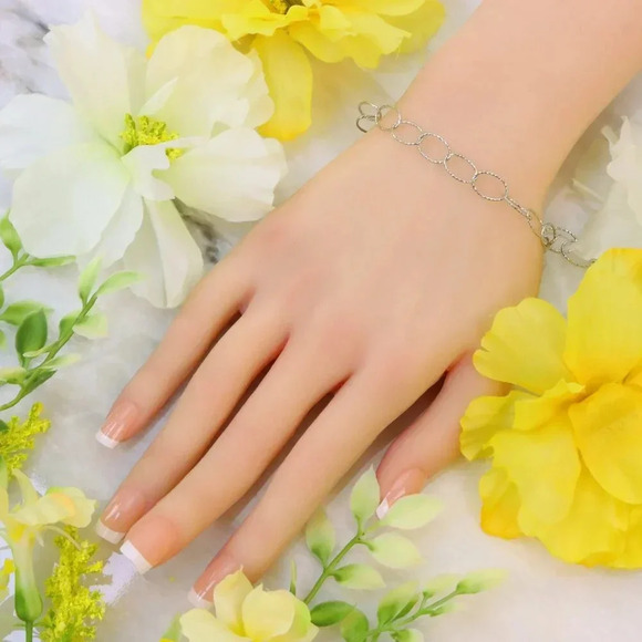 Minimalist Bracelet, Sleek & Modern Design, Women’s Fashion, YC110408-B - Picture 7 of 10